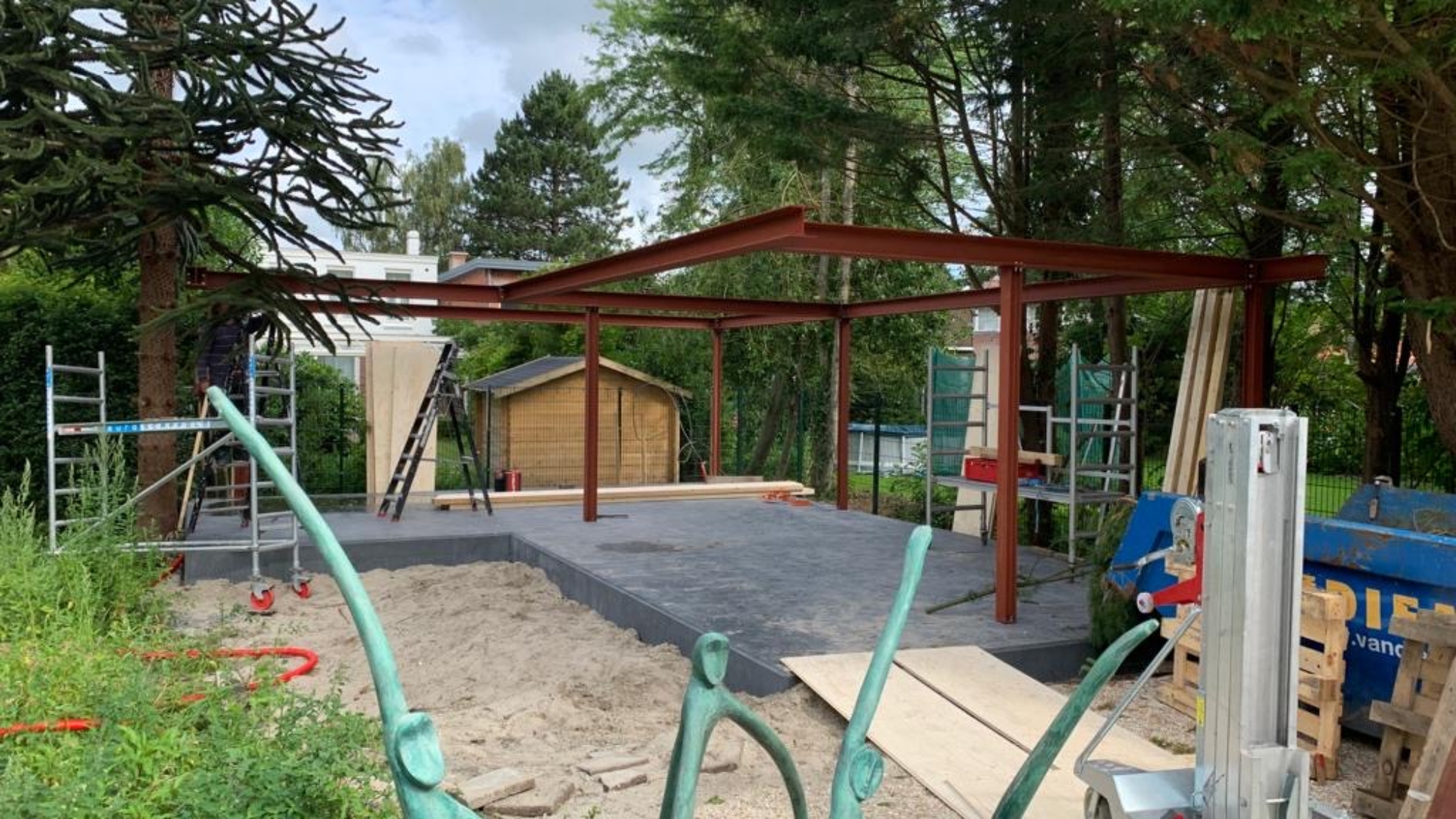 e17ed7cb-0167-49de-a11f-09fb5425d582